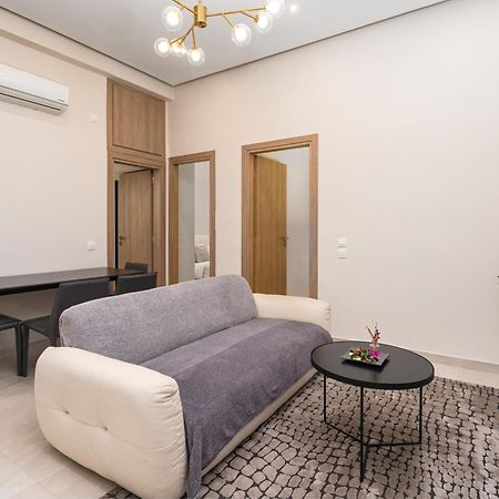 Cozy New Apartment Nearby Metro Athena Bagian luar foto