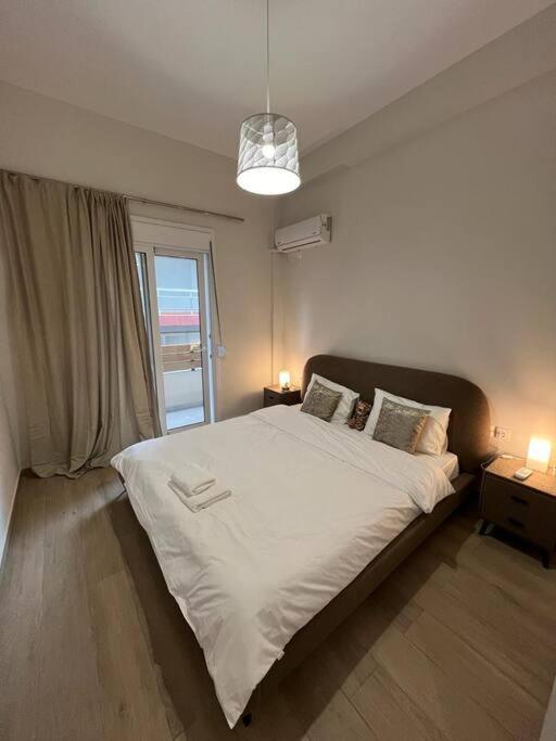 Cozy New Apartment Nearby Metro Athena Bagian luar foto