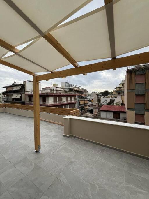 Cozy New Apartment Nearby Metro Athena Bagian luar foto