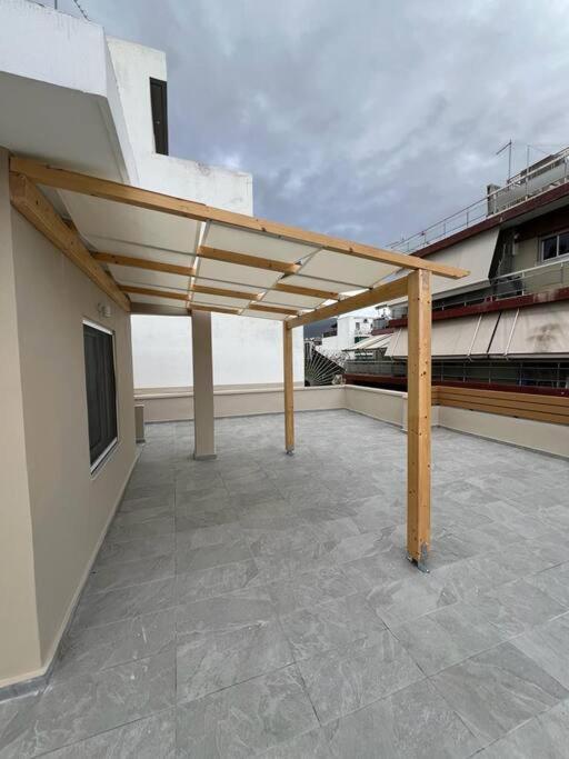 Cozy New Apartment Nearby Metro Athena Bagian luar foto