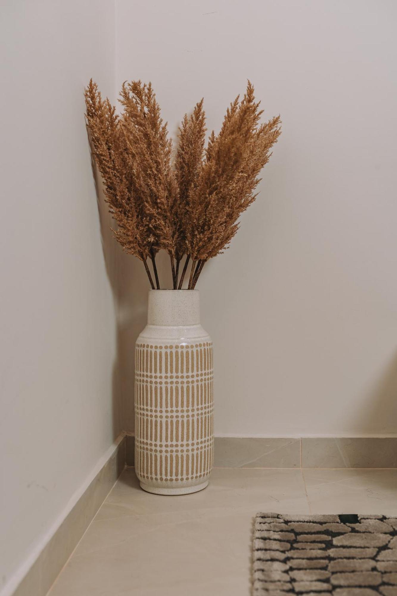 Cozy New Apartment Nearby Metro Athena Bagian luar foto